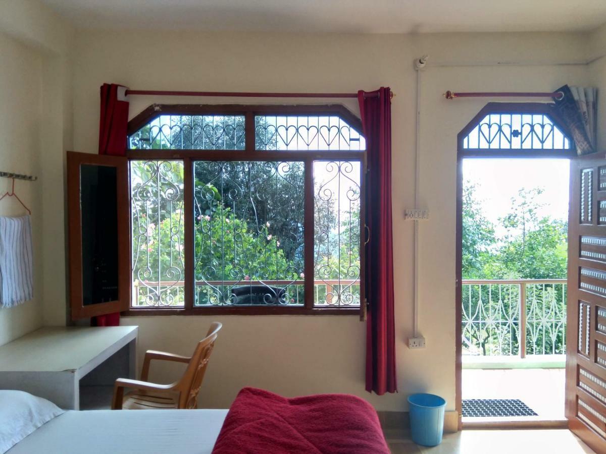 Maa Ananda Mayee Guest House Binsar Luaran gambar
